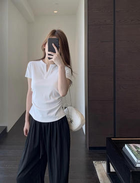 原单微开V领T恤