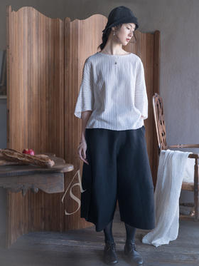 Boboutic 26SS 白蓝条纹丝棉麻针织轻盈上衣