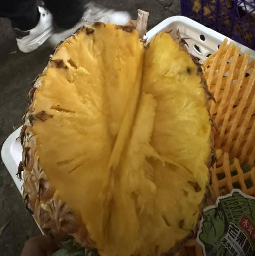 芒果凤梨 🍍纯甜多汁 凤梨味道浓郁23 /个 约2-2.2斤/个 商品图3