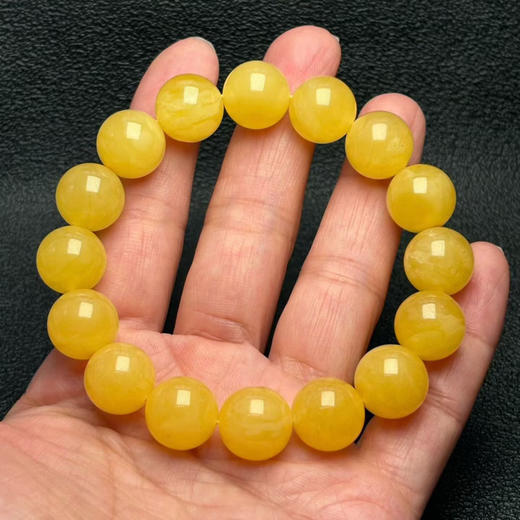 【青山特惠】13.5mm*16颗 精品原矿俄料鸡油黄蜜蜡单圈手串 22.6克 m105 商品图4