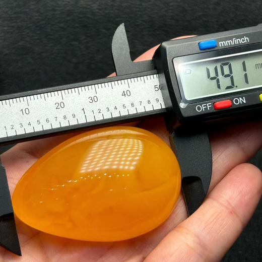 【青山特惠】精品原矿俄料鸡油红蜜蜡水滴吊坠，17.8g m142 商品图6