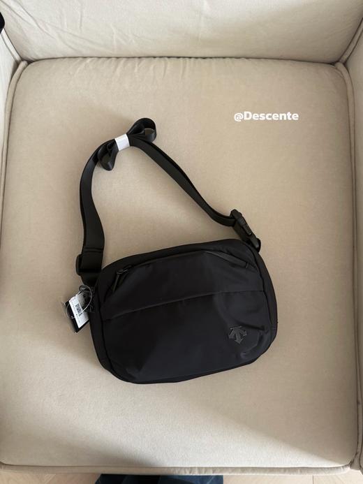 点此购买 迪桑特男女款斜肩挎包 qk 343711 商品图9