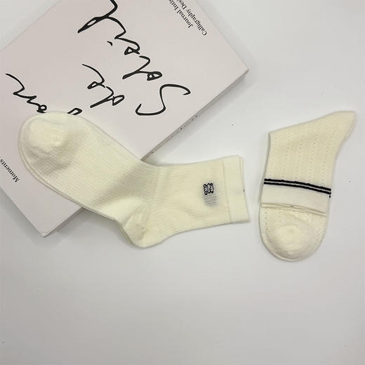 百搭 黑白简约中筒袜-纪念日百货门店同款170797024 商品图3