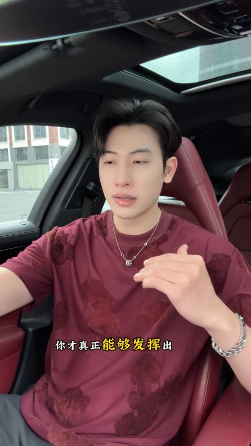 26T187SDSA男装2026新款高贵轻奢潮牌简约满印花卉圆领短袖T恤宽松上衣 商品图0