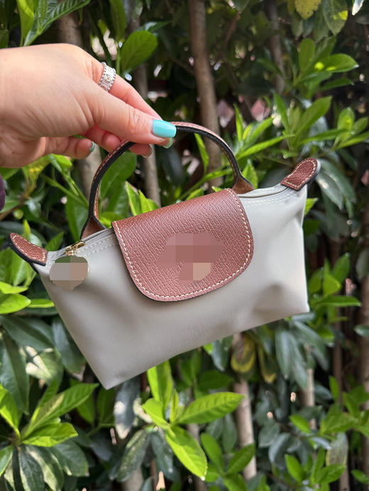 330-1 首发巨折 26新色 奶奶的低饱和度 龙虾手机包 附赠肩带 可以手拎 单肩斜挎 商品图7