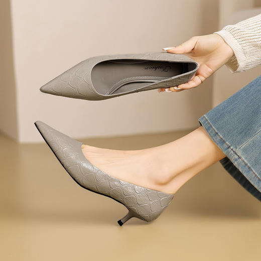 【预售7天】气质通勤不累脚职业高跟鞋女春季新款气质箭头显瘦细跟单鞋女中跟YS&0782-1 商品图0