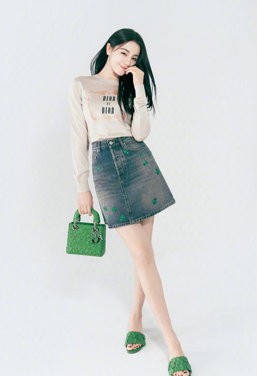 迪奥 四叶草刺绣牛仔半裙 （MM） 商品图6