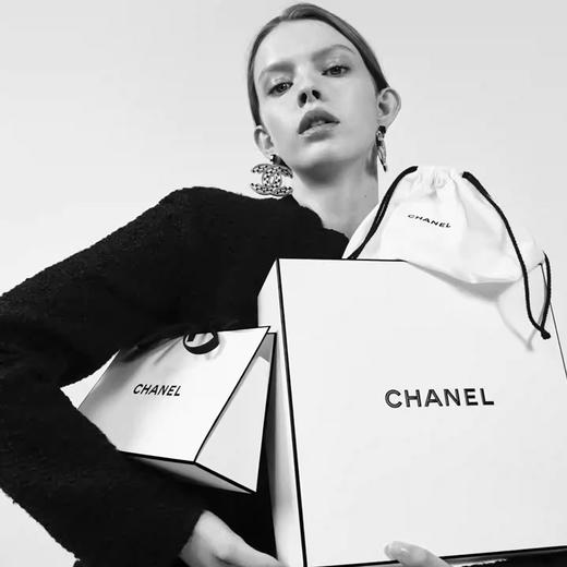 【春季焕新】【香港直邮】【香港免税店🇭🇰】Chanel 香奈儿果冻气垫粉底液5g 商品图1