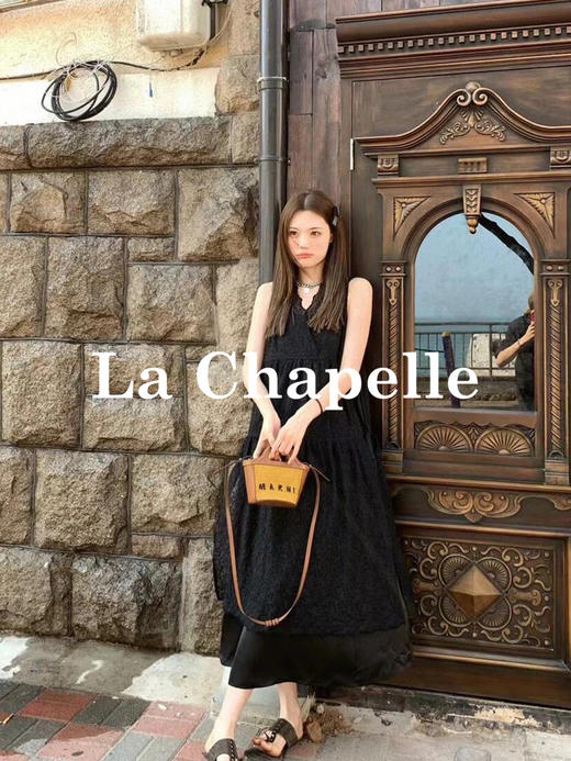 专柜实拍【蕾丝两件套】拉夏贝尔/La Chapelle别致刺绣侧边系带无袖连衣裙叠穿净版吊带裙套装 商品图1