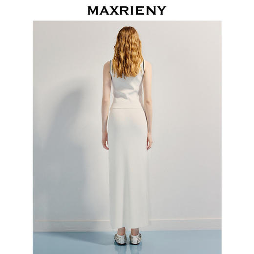 【商场同款】MAXRIENY精致日常感黑白撞色边直身毛衫25夏款气质感(货号:MC86SW258) 商品图3