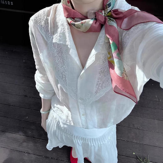 雀说夏季春夏法式温柔风刺绣花朵百搭翻领长袖衬衫女WALR90655 商品图1