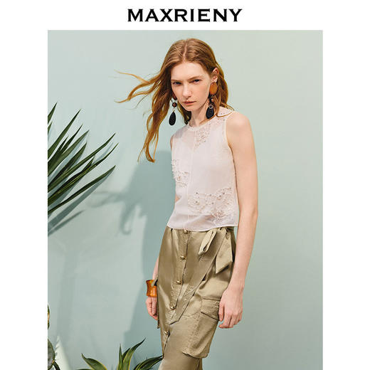 【商场同款】MAXRIENY法式优雅钉珠镂空毛衫女25夏修身显瘦上衣女(货号:MC86SW269) 商品图2