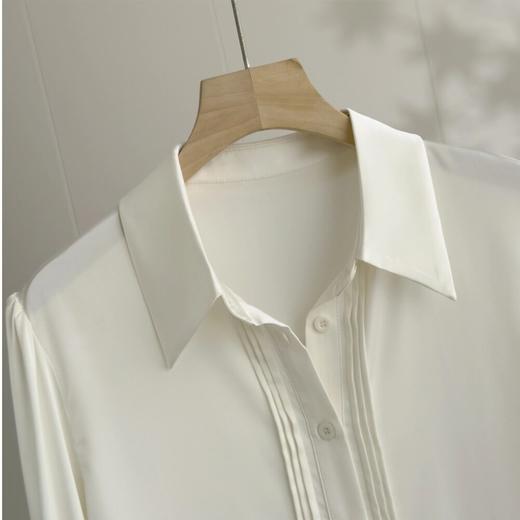 「自」全新升级【铂金会员321/天猫429/差价108】(42932)洛诗琳法式真丝衬衫女2026春季新款气质百搭通勤正肩上衣 商品图1