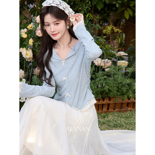 鹿向南「海盐日记」假两件蓝色长袖t恤女春轻薄收腰短款法式上衣 商品图0