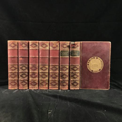 1900年 吉本《罗马帝国衰亡史》（全7卷）基佐、文克、施莱特、雨果等多位学者集注版 全真皮精装32开 商品图0