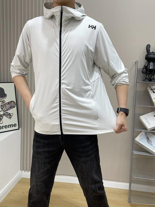 点此购买 海丽汉森夏季男士UPF100+防晒凉感户外追光防晒衣 qk 343695 商品图10