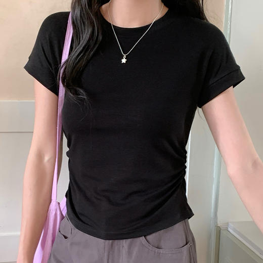 【99元2件】【T恤】夏季纯色收腰褶皱莱赛尔圆领T恤正肩短袖女百搭修身显瘦 内搭【FF26512】 商品图0
