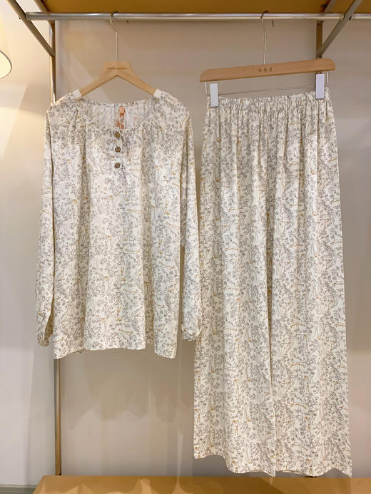 新品松植屋女款100%再生纤维素纤维长袖长裤套装 透气垂感面料自带凉感，告别闷热，出汗不粘身 商品图2