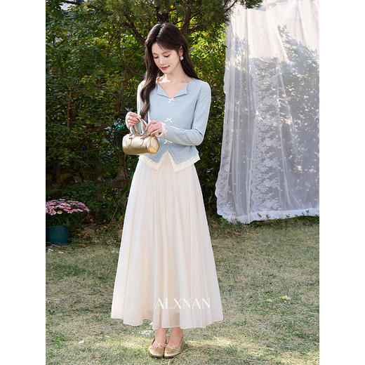 鹿向南「海盐日记」假两件蓝色长袖t恤女春轻薄收腰短款法式上衣 商品图1