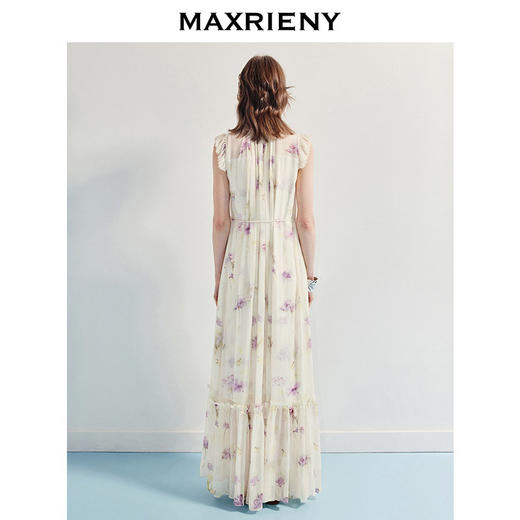 【商场同款】MAXRIENY优雅度假风连衣裙25夏款立体花装饰缩褶长裙(货号:MC86DR283) 商品图3