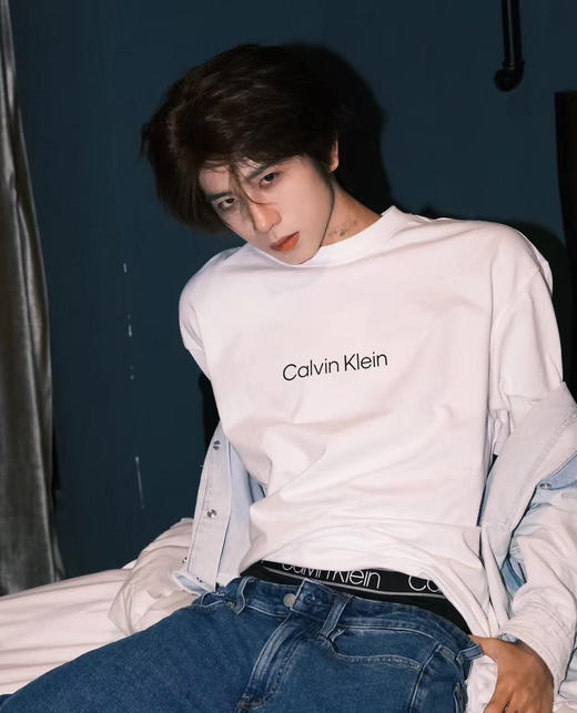 【lb1】春款情侣经典字母设计长袖打底T恤！！ 商品图0