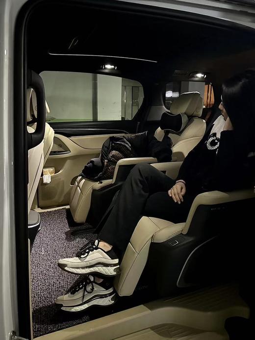 香奈儿【 巨好】菱格厚底老爹鞋，厚底增高效果一绝！ 商品图2