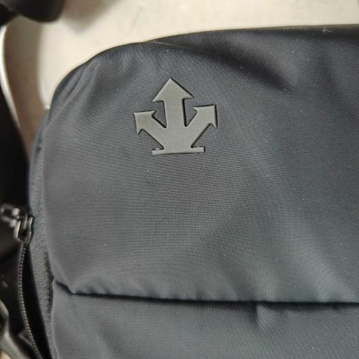 点此购买 迪桑特男女款斜肩挎包 qk 343711 商品图7