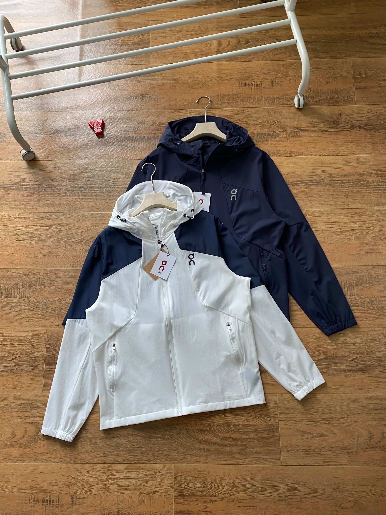 昂跑On26春夏男户外弹力透气连帽外套皮肤衣