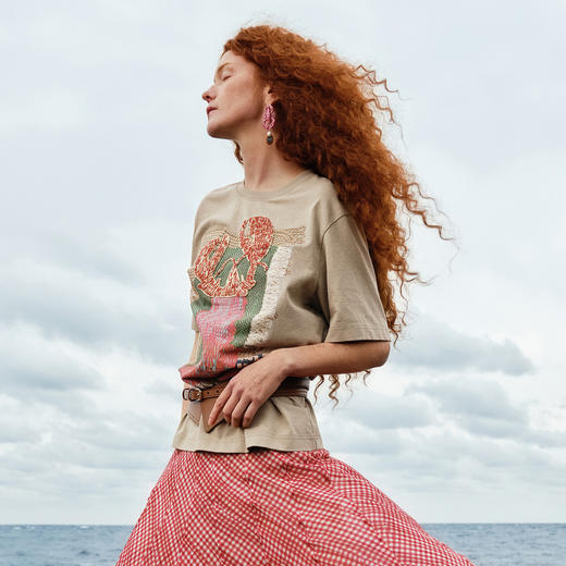 谜底印花T恤短袖2026年夏季新品龙虾章仔复古宽松包容女262MT0661 商品图0