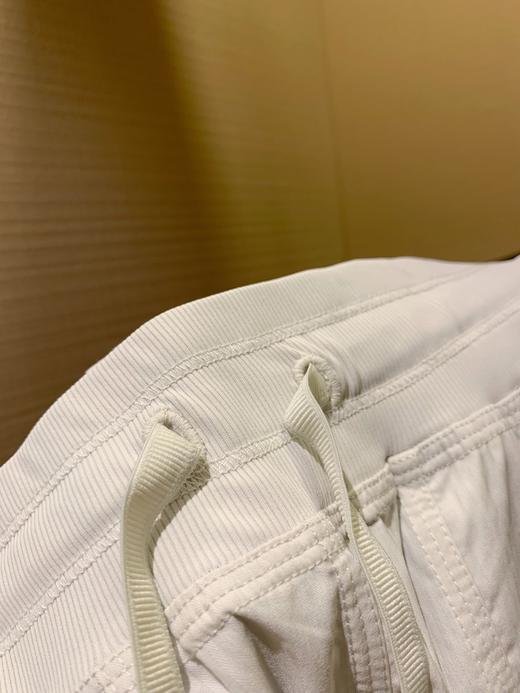 点此购买 Lulu露露Dance studio春夏季女士工装裤 bk 343770 商品图12