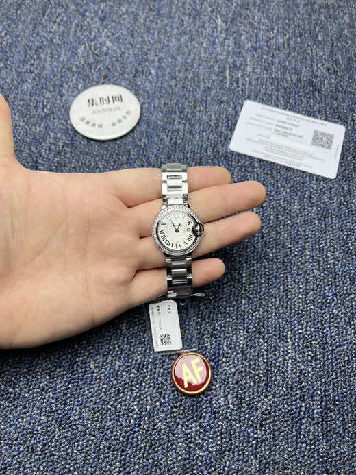 AF卡地亚蓝气球系列 小号28mm【钻圈款】女士腕表 商品图8