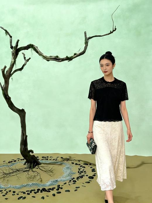 SZ2T01_漆黑色_T 恤_春夏_蕾丝提花修身显瘦_高级女装_BERNIEELEN 伯妮斯茵 商品图3