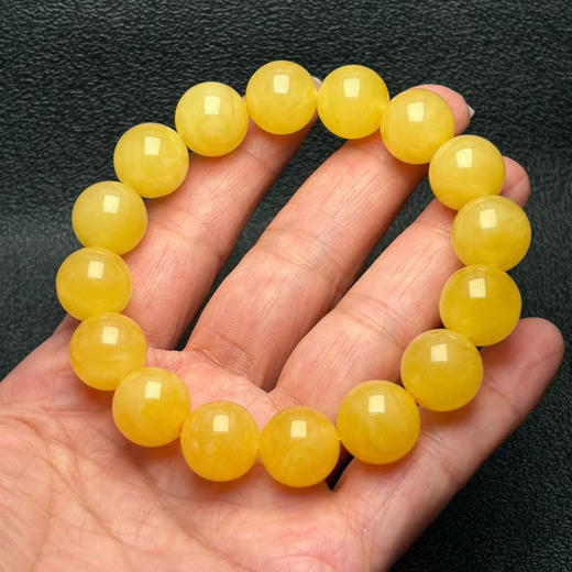 【青山特惠】13.5mm*16颗 精品原矿俄料鸡油黄蜜蜡单圈手串 22.6克 m105 商品图1