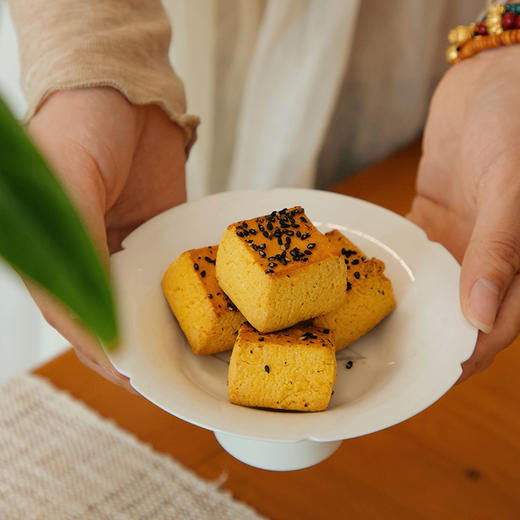 【限购2盒】【轻食饱腹 食养零食 南瓜小方】 配料纯净 口感细腻 四重鲜香 能量满满 商品图3