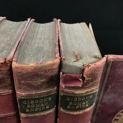 1900年 吉本《罗马帝国衰亡史》（全7卷）基佐、文克、施莱特、雨果等多位学者集注版 全真皮精装32开 商品图2