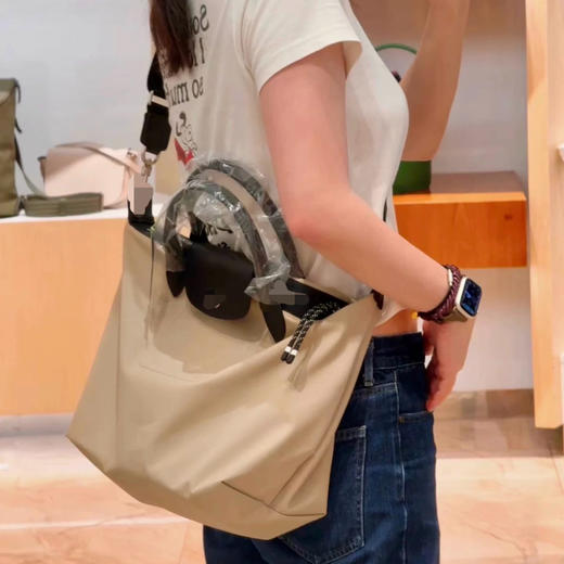 330-3 会繁殖的龙虾 energy包 26新色到 轻便耐造防水饺子包 手提斜挎单肩包 商品图8