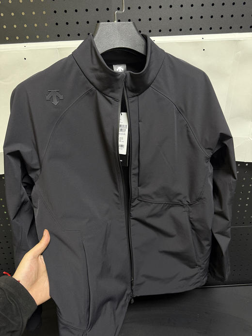 原单正品 DESCENTE迪桑特高端黑标 DUALIS系列男士防泼水梭织外套，
M-3XL 商品图1