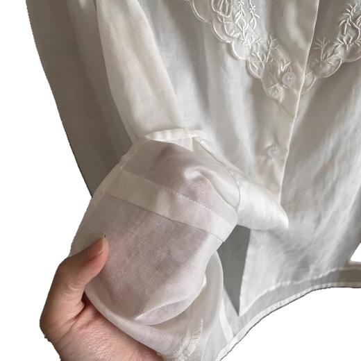 雀说夏季春夏法式温柔风刺绣花朵百搭翻领长袖衬衫女WALR90655 商品图4