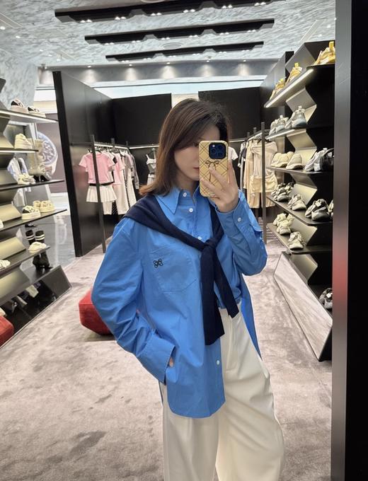 一店k 哇哦！这衬衫也太好看了！把松弛时髦焊在身上了！酷飒风 可盐可甜御姐范！廓形剪裁藏着慵懒的小心机 披肩叠穿！谁穿谁爱上！随意打个结 瞬间层次感Buff！超多明星同款 Ann宽松披肩衬衫！ 商品图8