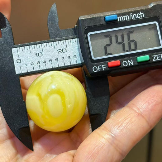 【青山特惠】24.6mm精品原矿俄料白花蜜蜡圆珠，做锁骨链超好看，8.48克 m72 商品图5