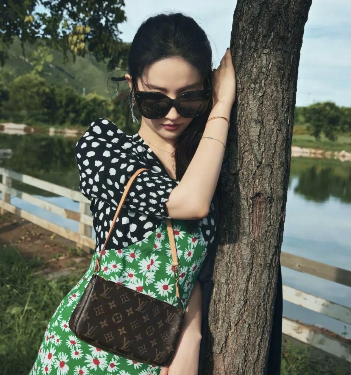 独加重磅   新款大麻将   配长肩带  老花腋下包 双肩带