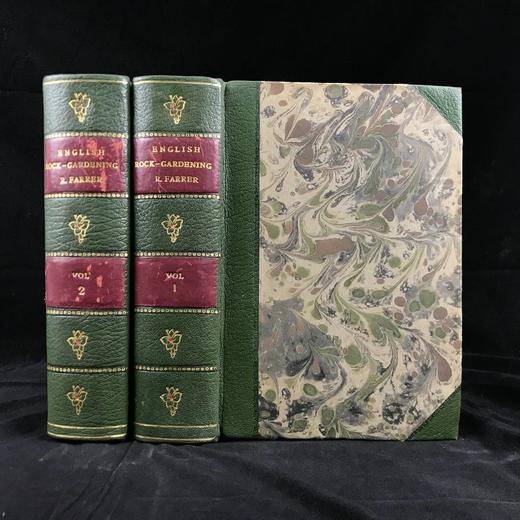 1919年 雷金纳德·法勒《英国岩石园》（全2卷） 105幅插图 真皮精装18开 商品图0