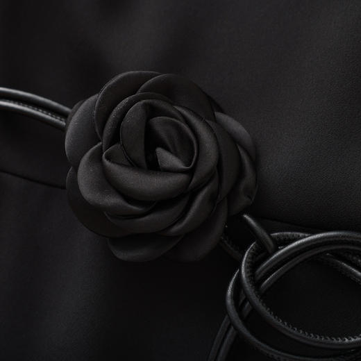 「高货wl」全新升级【铂金会员367/天猫489/差价122】(21403)洛诗琳2026新款气质泡泡袖山茶花腰带鱼尾摆修身连衣裙女 商品图3