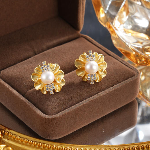 子佩集【花开锦年】银S925珍珠惜王妃耳钉【QJED008】双色花朵小蛋糕2602 商品图1