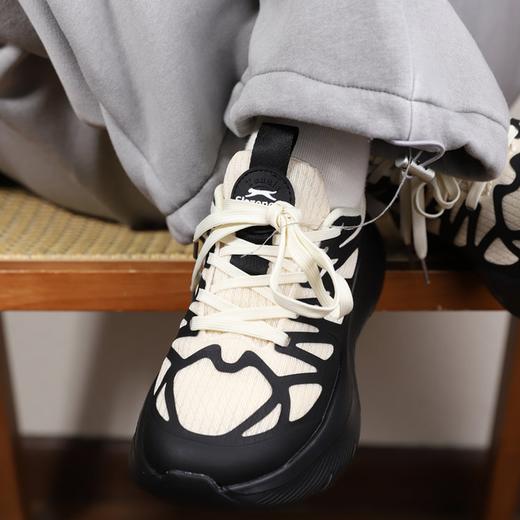 【好货清仓 4CM+柔软厚底 暴走不累 透气不闷脚】Slazenger情侣款轻奢运动跑鞋 商品图7