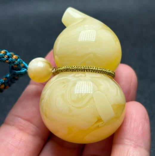 【青山特惠】精品原矿俄料白花蜜蜡葫芦吊坠 ,搭配纯手工编绳，27.68克 m326 商品图4