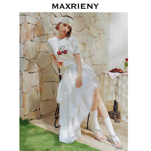 【李兰迪同款】MAXRIENY甜美风樱桃钉珠绣花短袖毛衫收腰系带上衣(货号:MC86SW267) 商品图1