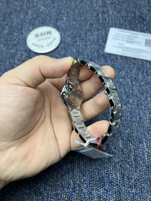 AF卡地亚蓝气球系列 小号28mm【钻圈款】女士腕表 商品图5