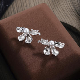 子佩集【元气情结】银S925珍珠惜王妃耳钉【QJED010】大蝴蝶2602