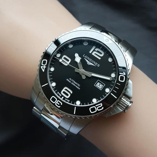 【95新】LONGINES 浪琴L3.782.4.56.6自动机械机芯日期显示43MM（男款）康卡斯系列精钢/陶质字圈160326NJS18 商品图8